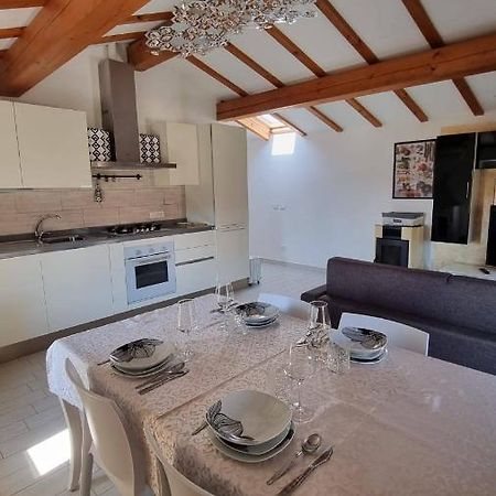Appartement Casa Elsa à Torri Del Benaco Extérieur photo