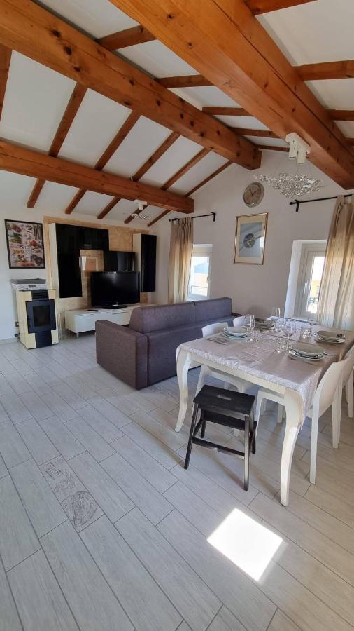 Appartement Casa Elsa à Torri Del Benaco Extérieur photo